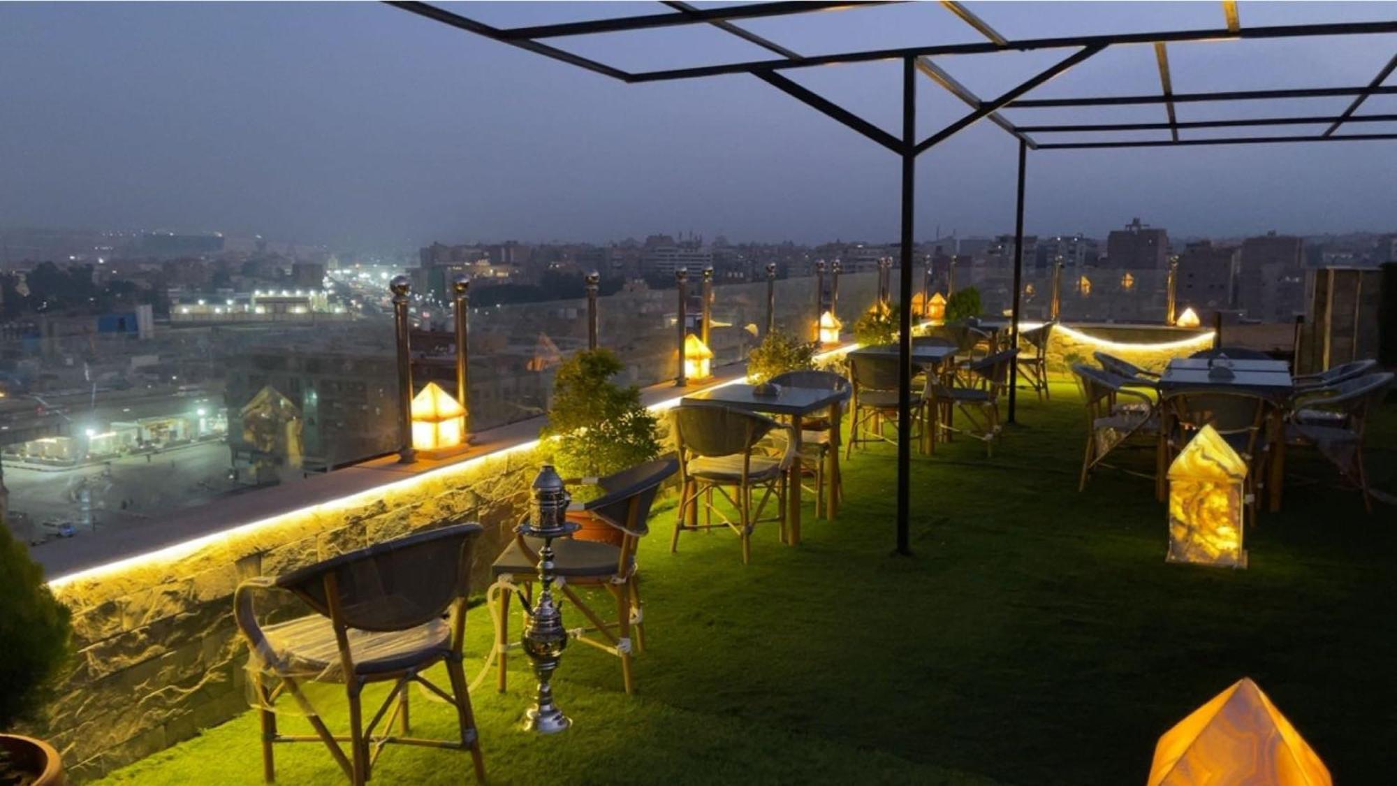 Pyramids Tower View Inn Nazlet el Simman Exterior photo